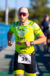 TN triatlón 2025 titulka